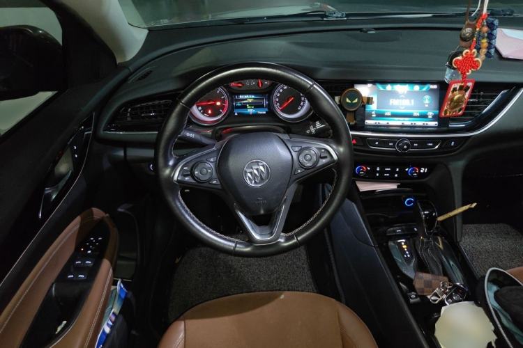 Used Buick Regal 2017 20T Luxury Model Steering Wheel