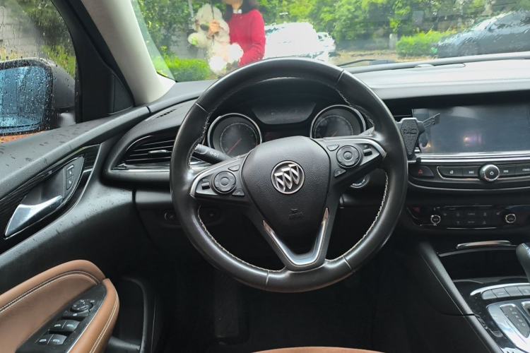 Used Buick Regal 2017 20T Luxury Model Steering Wheel