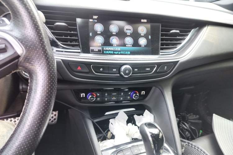 Used Buick Regal 2017 GS 28T Prestige Model Audio And AC Panel