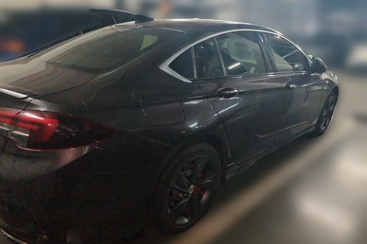 Used Buick Regal 2017 GS 28T Prestige Model Exterior 5
