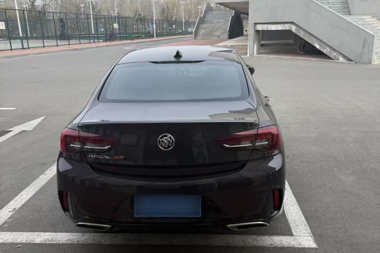 Used Buick Regal 2017 GS 28T Prestige Model Exterior 5