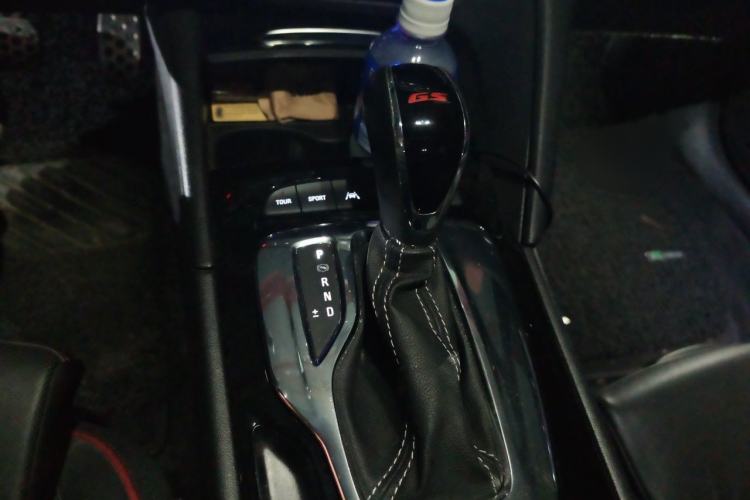 Used Buick Regal 2017 GS 28T Prestige Model Gear Lever