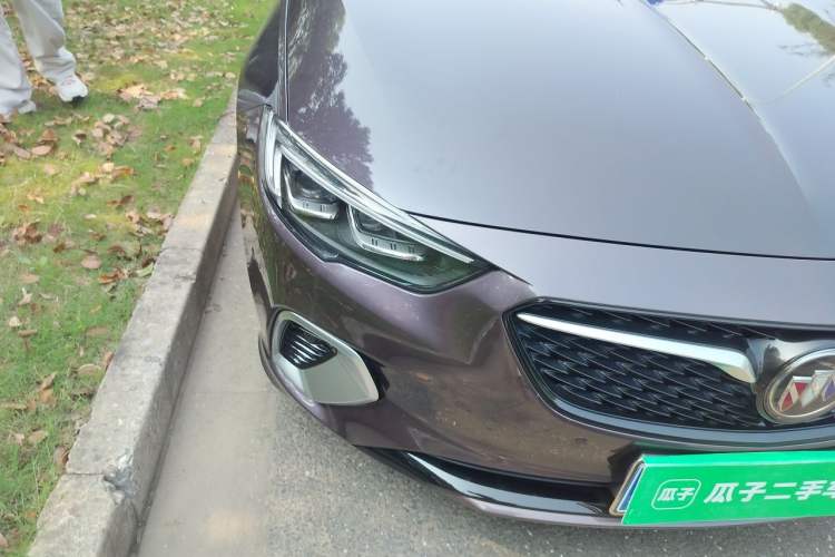 Used Buick Regal 2017 GS 28T Prestige Model Right Front Headlight