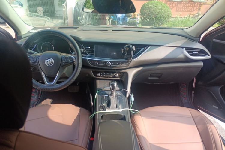 Used Buick Regal 2017 28T Prestige Model Center Console