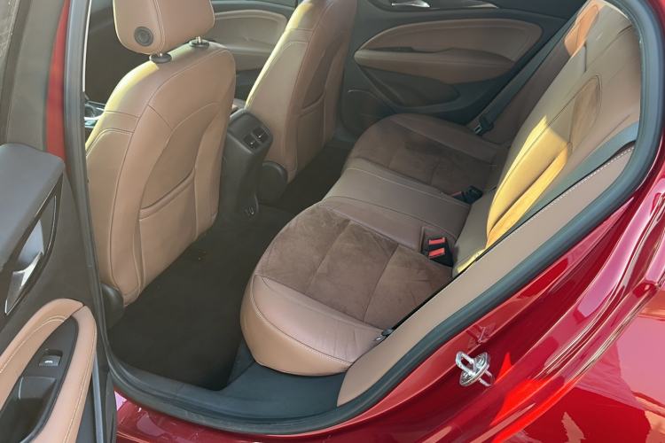 Used Buick Regal 2017 20T Elite Edition Driver Seat