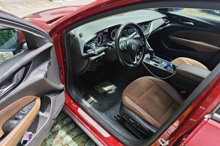 Used Buick Regal 2017 20T Elite Edition Driver Seat