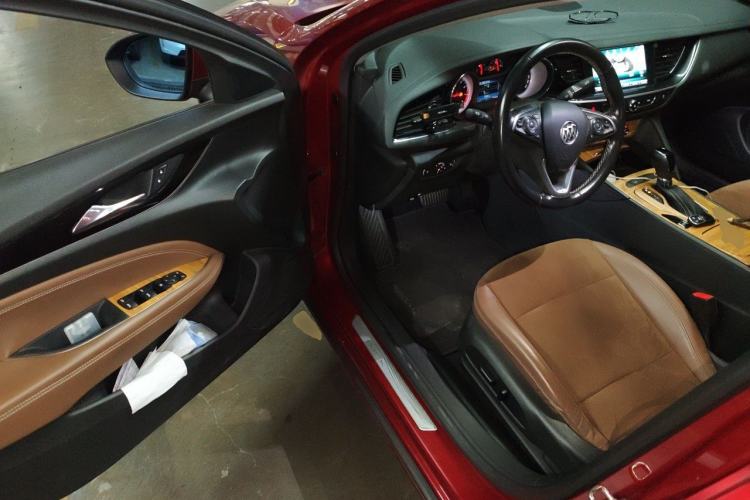 Used Buick Regal 2017 20T Elite Edition Driver Seat