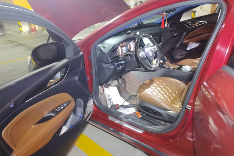 Used Buick Regal 2017 20T Luxury Model Driver Seat