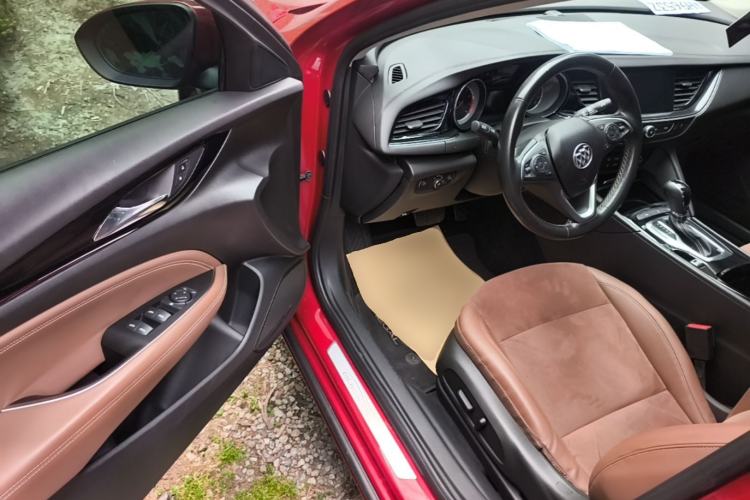 Used Buick Regal 2017 20T Elite Edition Driver Seat
