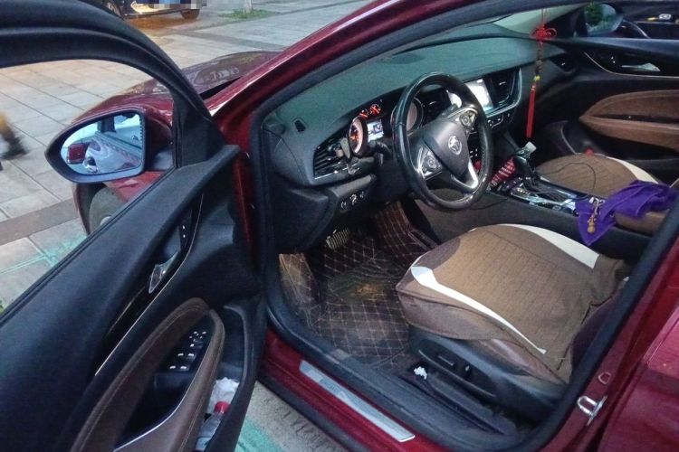 Used Buick Regal 2017 20T Elite Edition Driver Seat