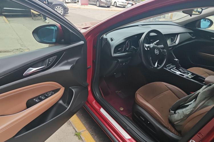 Used Buick Regal 2017 20T Elite Edition Driver Seat