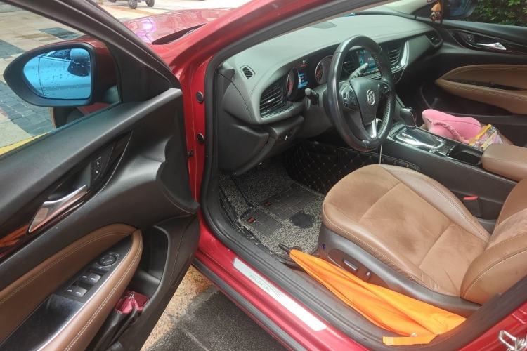 Used Buick Regal 2017 20T Elite Edition Driver Seat