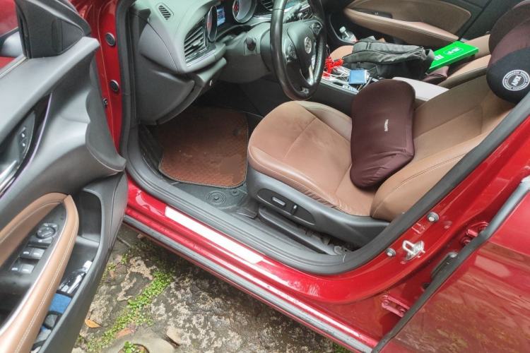 Used Buick Regal 2017 20T Elite Edition Driver Seat