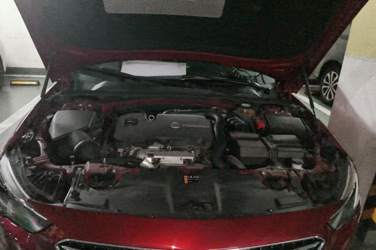 Used Buick Regal 2017 20T Elite Edition Engine Bay