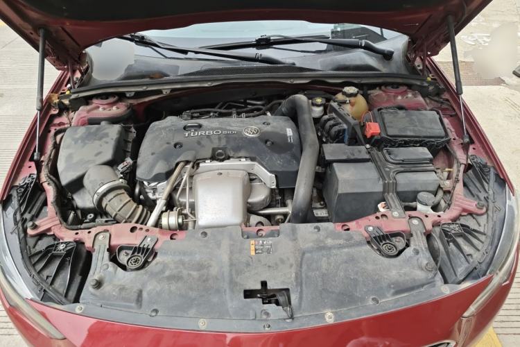 Used Buick Regal 2017 28T Prestige Model Engine Bay