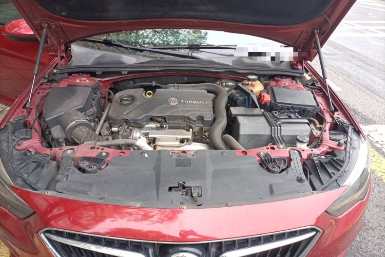 Used Buick Regal 2017 20T Elite Edition Engine Bay