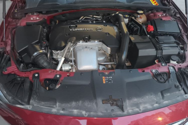 Used Buick Regal 2017 28T Prestige Model Engine Bay