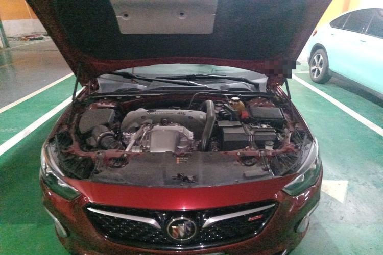Used Buick Regal 2017 GS 28T Prestige Model Engine Bay