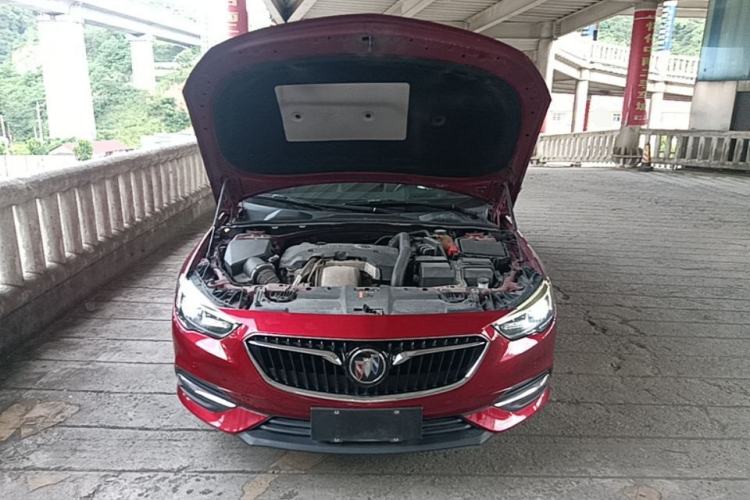 Used Buick Regal 2017 28T Prestige Model Engine Bay