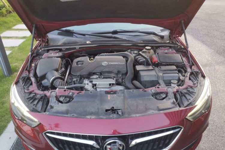 Used Buick Regal 2017 20T Luxury Model Engine Bay