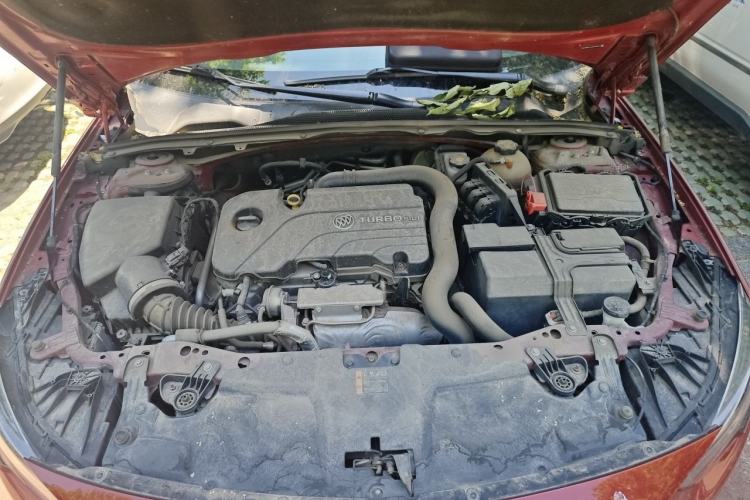 Used Buick Regal 2017 20T Prestige Model Engine Bay