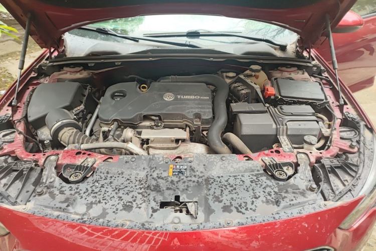 Used Buick Regal 2017 20T Luxury Model Engine Bay