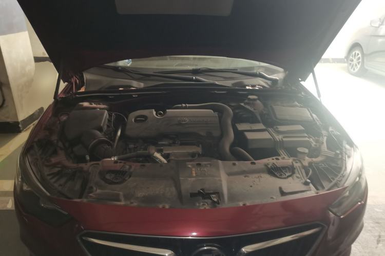 Used Buick Regal 2017 20T Luxury Model Engine Bay