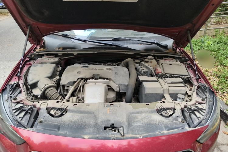 Used Buick Regal 2017 28T Prestige Model Engine Bay