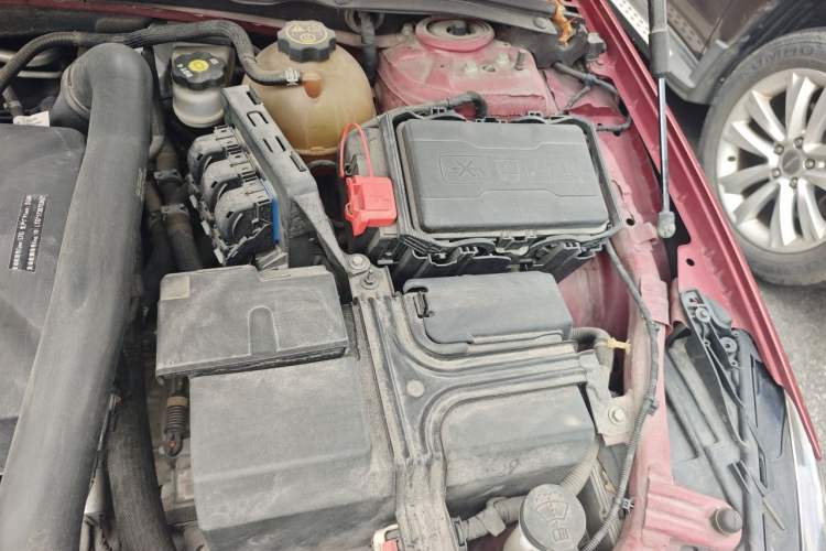 Used Buick Regal 2017 28T Prestige Model Engine Bay Left