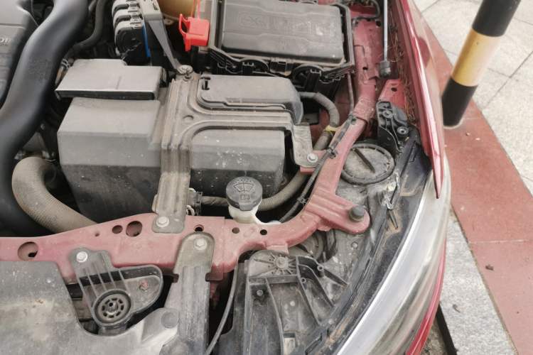 Used Buick Regal 2017 20T Elite Edition Engine Bay Left