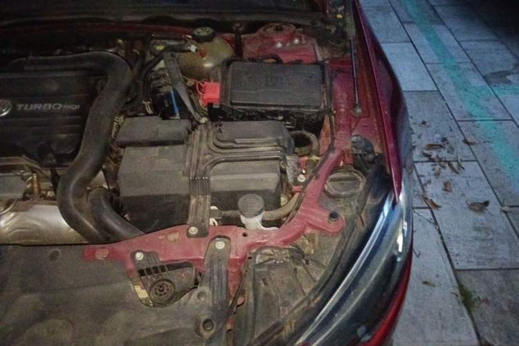Used Buick Regal 2017 20T Elite Edition Engine Bay Left
