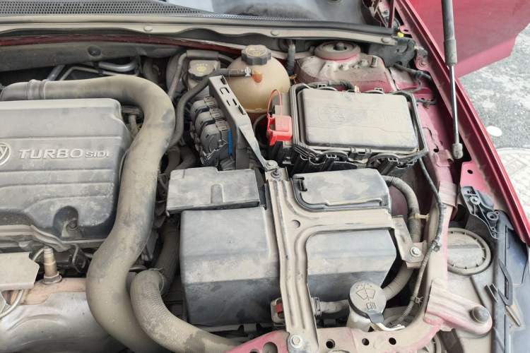 Used Buick Regal 2017 20T Elite Edition Engine Bay Left