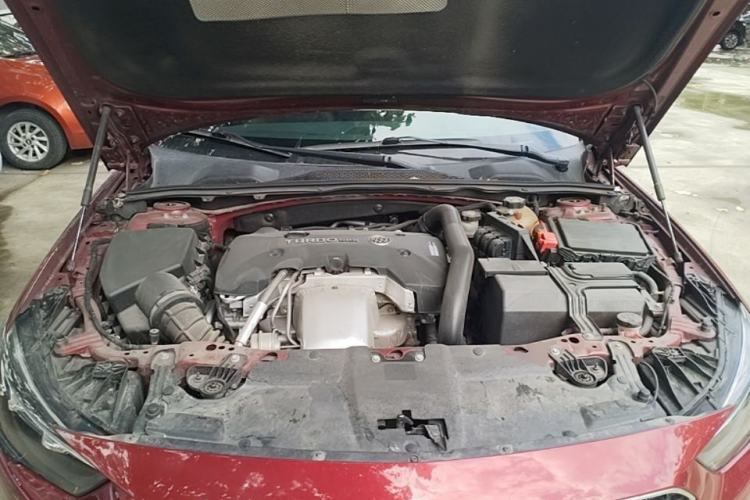 Used Buick Regal 2017 28T Prestige Model Engine Bay