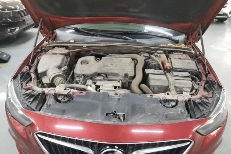 Used Buick Regal 2017 20T Luxury Model Engine Bay