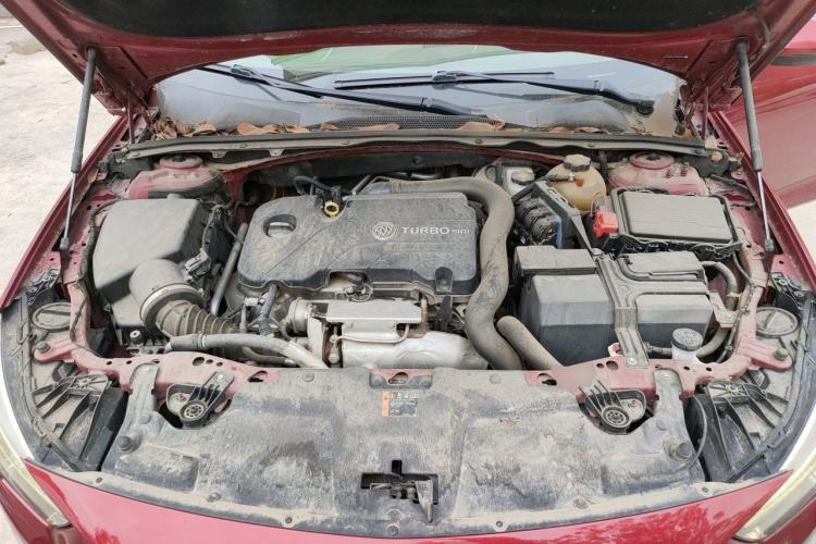 Used Buick Regal 2017 20T Elite Edition Engine Bay
