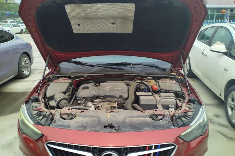 Used Buick Regal 2017 20T Elite Edition Engine Bay