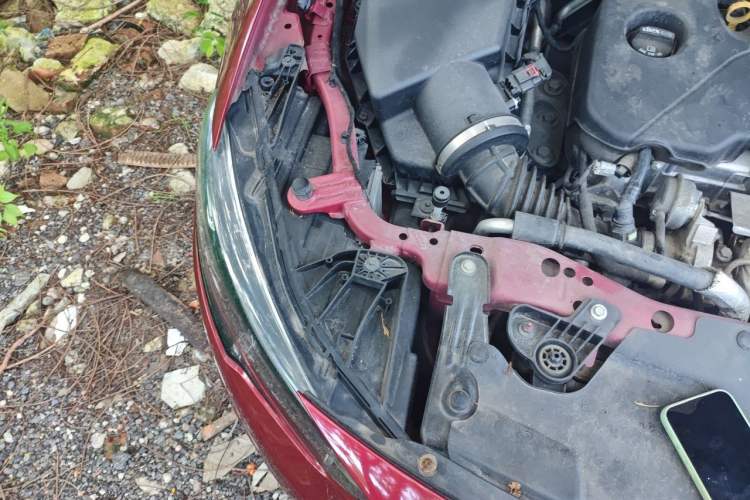 Used Buick Regal 2017 20T Prestige Model Engine Bay Right
