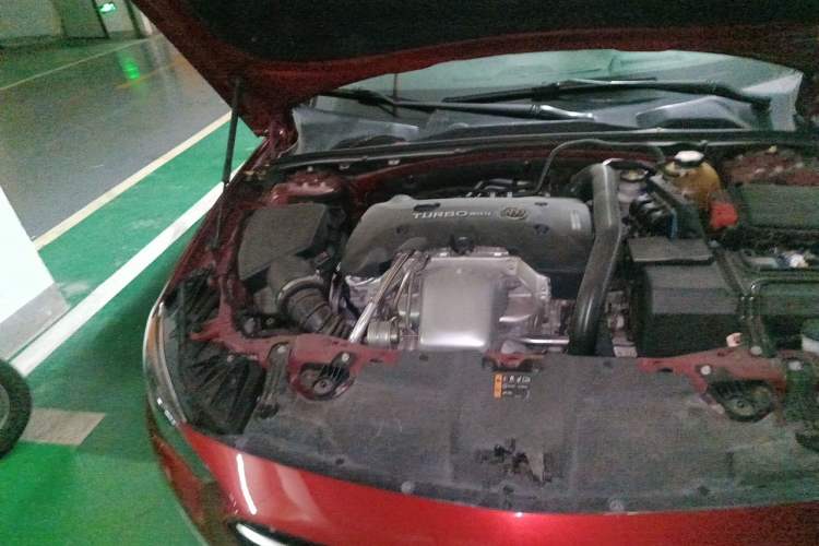 Used Buick Regal 2017 GS 28T Prestige Model Engine Bay Right