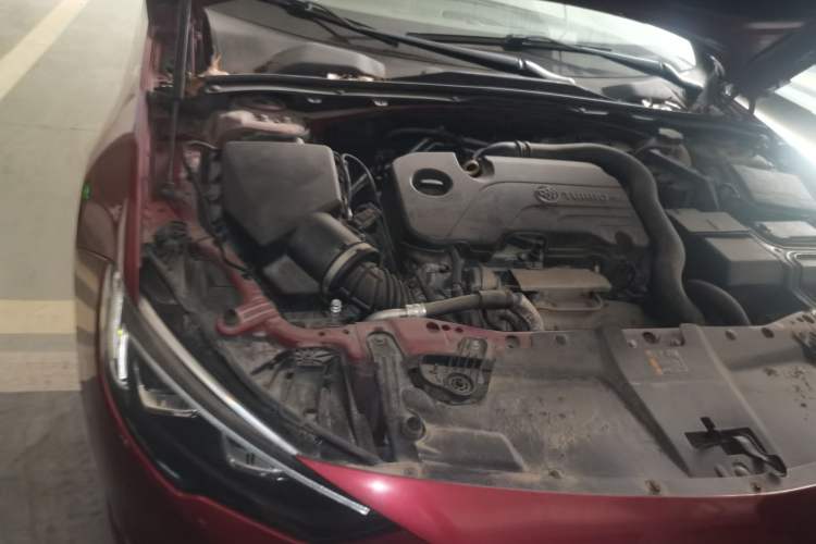Used Buick Regal 2017 20T Luxury Model Engine Bay Right