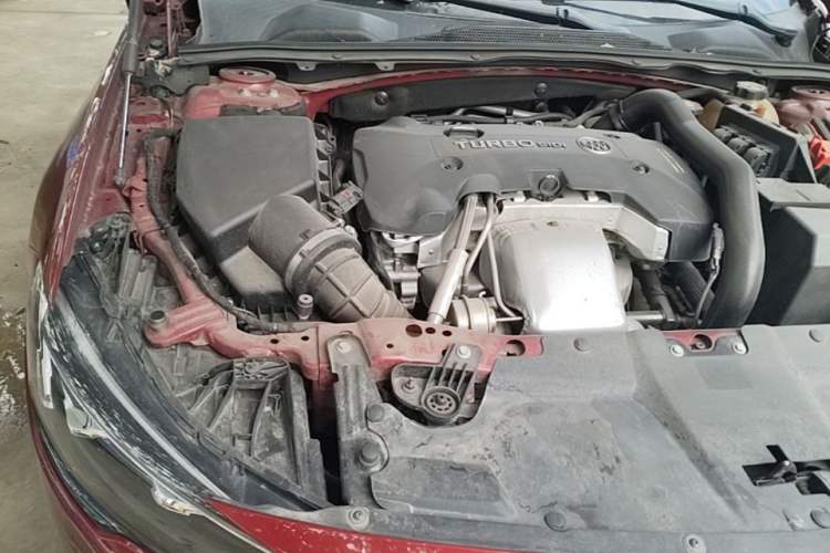 Used Buick Regal 2017 28T Prestige Model Engine Bay Right