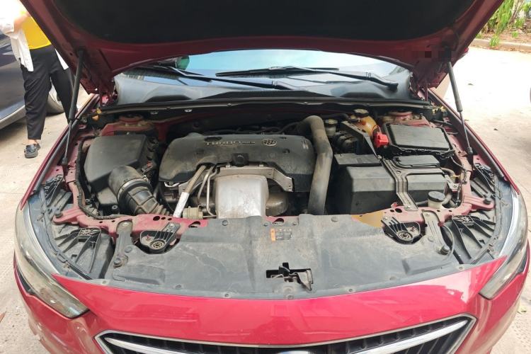Used Buick Regal 2017 28T Luxury Edition Engine Bay