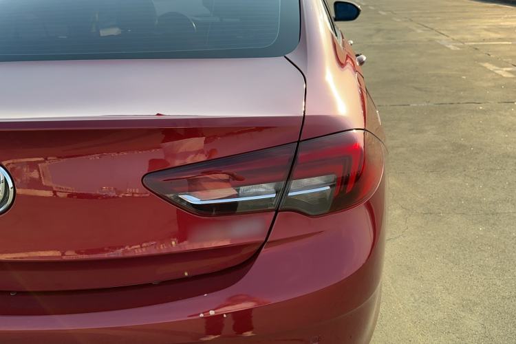 Used Buick Regal 2017 20T Elite Edition Exterior 2