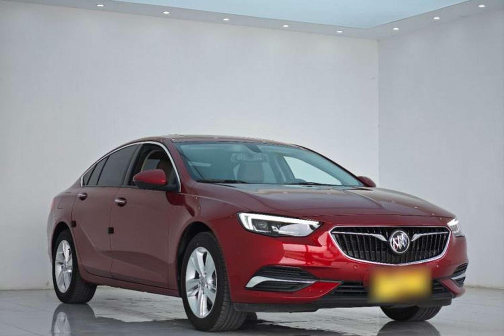 Used Buick Regal 2017 20T Luxury Model Exterior 2