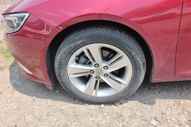 Used Buick Regal 2017 20T Elite Edition Exterior 4