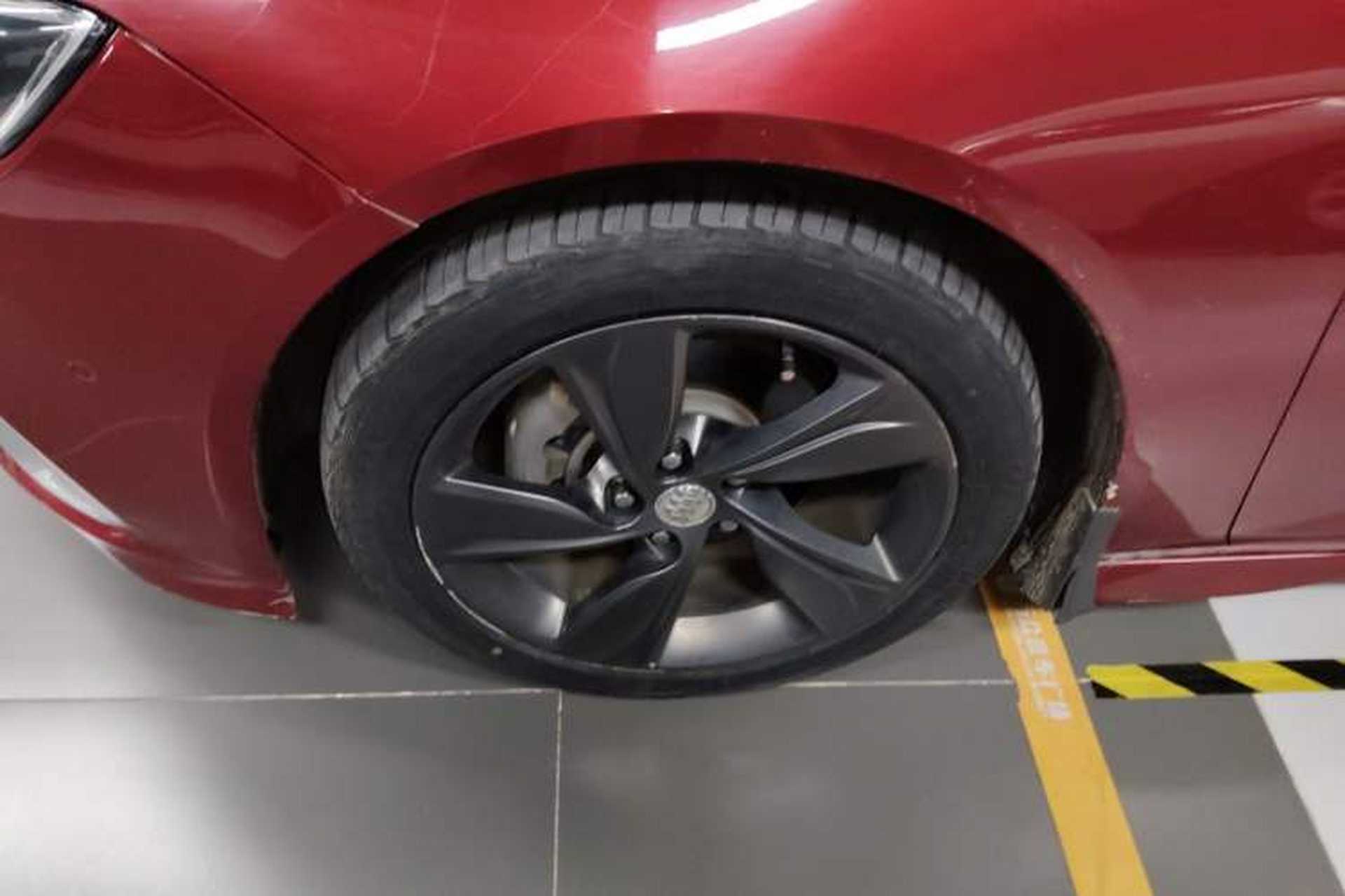 Used Buick Regal 2017 GS 28T Luxury Model Exterior 4
