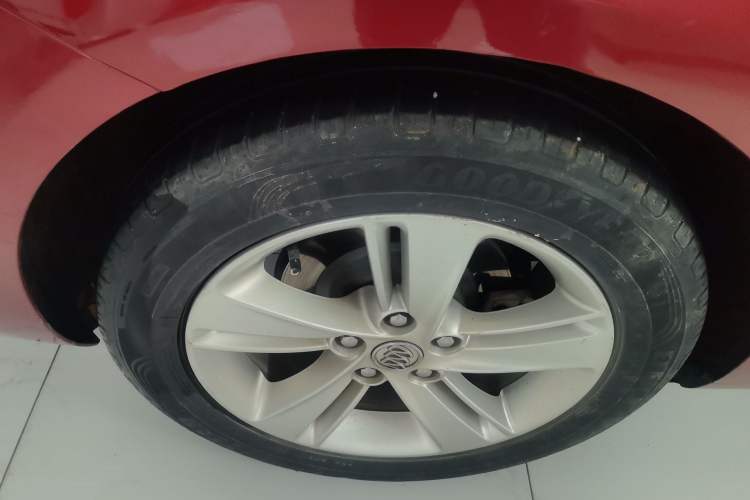 Used Buick Regal 2017 20T Luxury Model Exterior 5