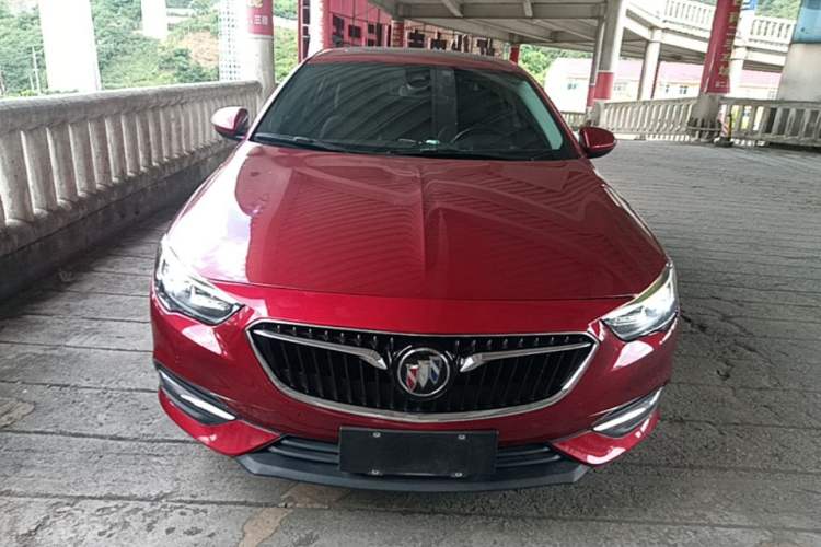 Used Buick Regal 2017 28T Prestige Model Front