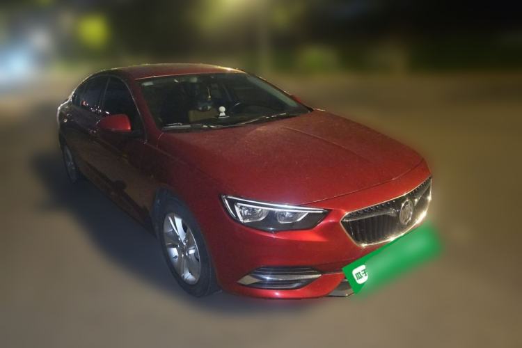 Used Buick Regal 2017 20T Elite Edition Front Right 45 Deg