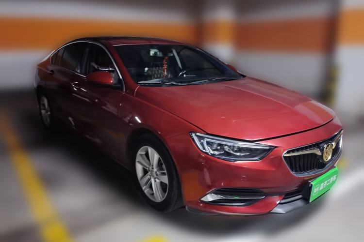 Used Buick Regal 2017 20T Luxury Model Front Right 45 Deg