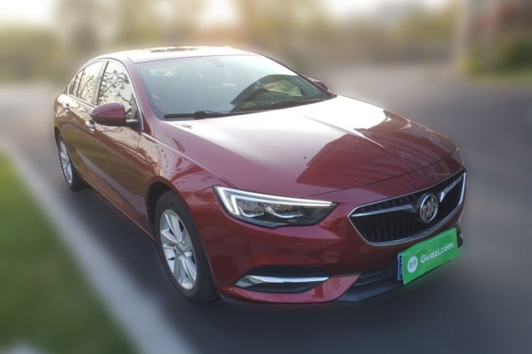 Used Buick Regal 2017 20T Luxury Model Front Right 45 Deg